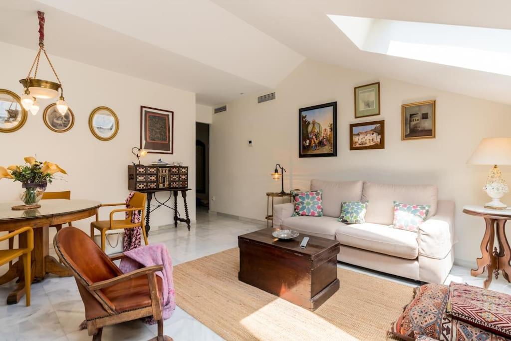 Apartamentos Rg, San Vicente 22 Севилья Экстерьер фото
