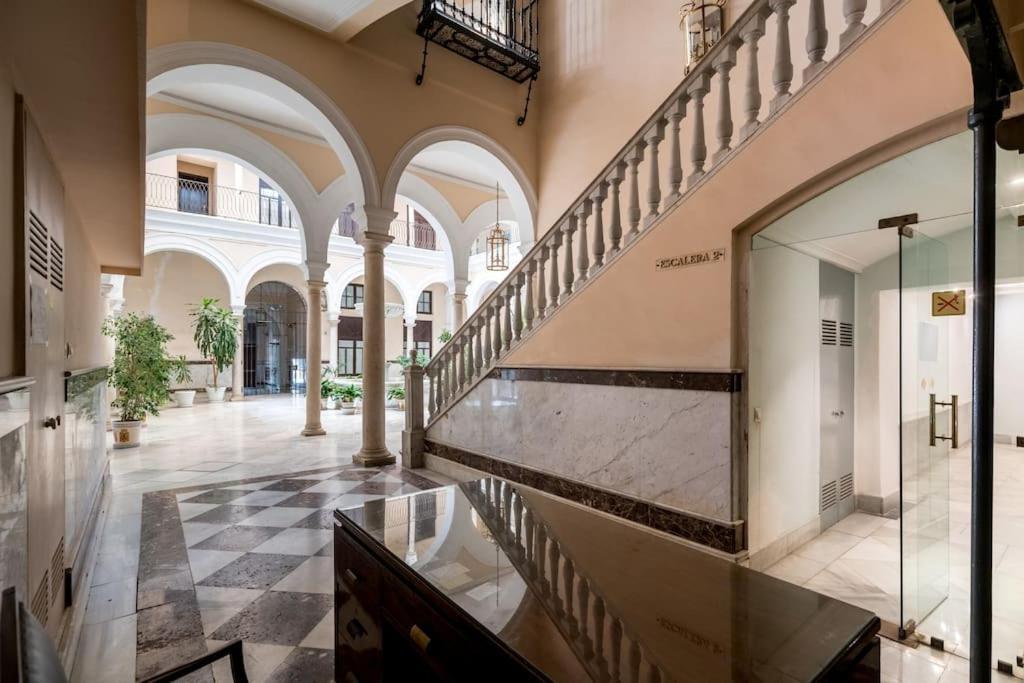Apartamentos Rg, San Vicente 22 Севилья Экстерьер фото