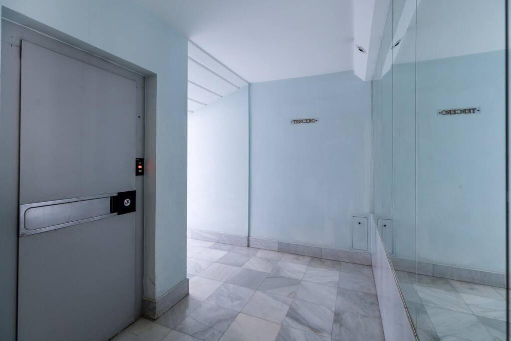 Apartamentos Rg, San Vicente 22 Севилья Экстерьер фото