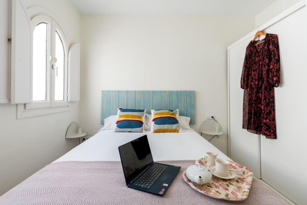 Apartamentos Rg, San Vicente 22 Севилья Экстерьер фото