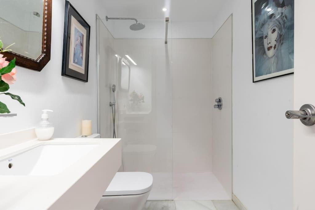 Apartamentos Rg, San Vicente 22 Севилья Экстерьер фото